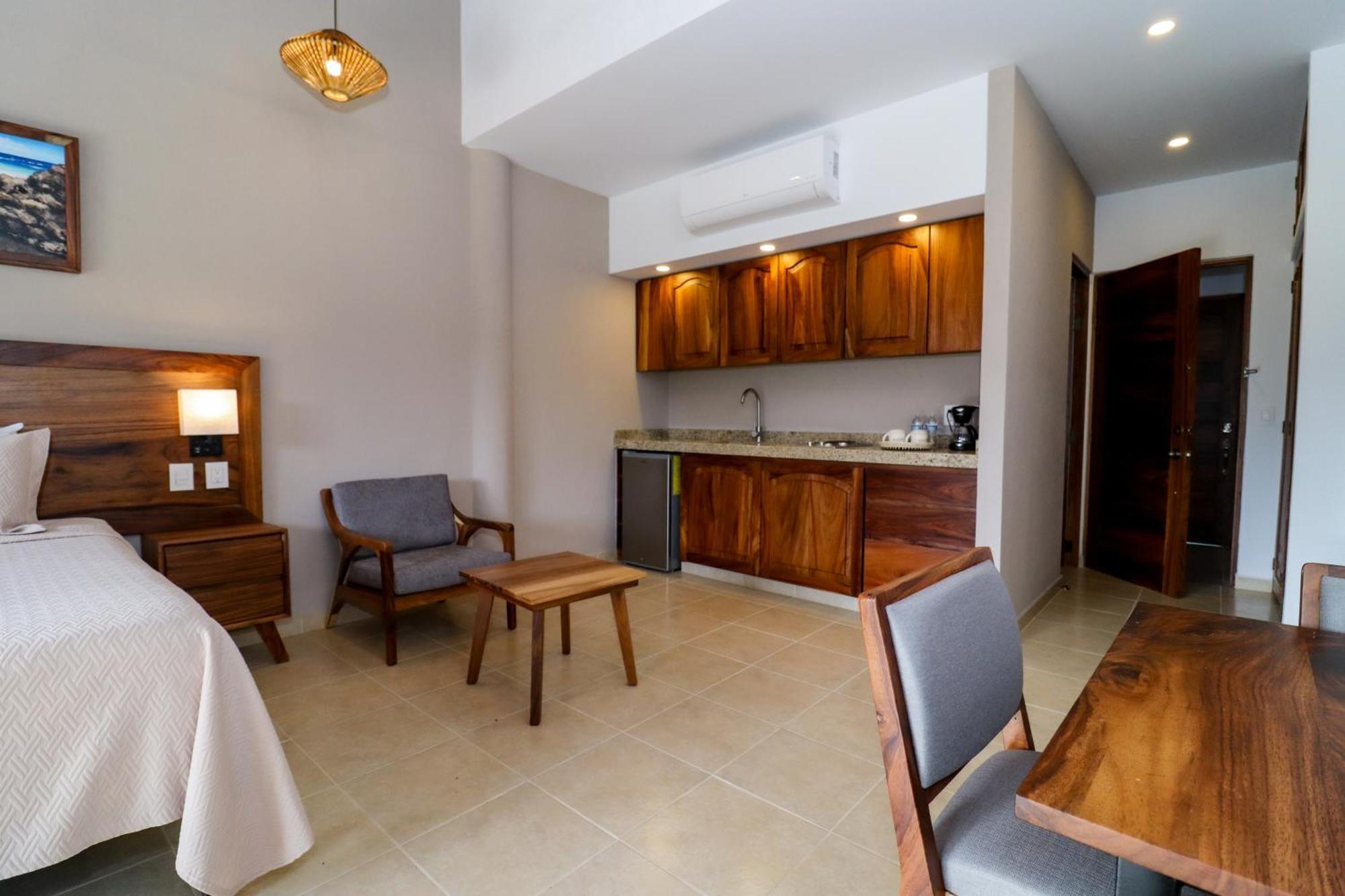 River Park Hotel Пуэрто-Вальярта Экстерьер фото