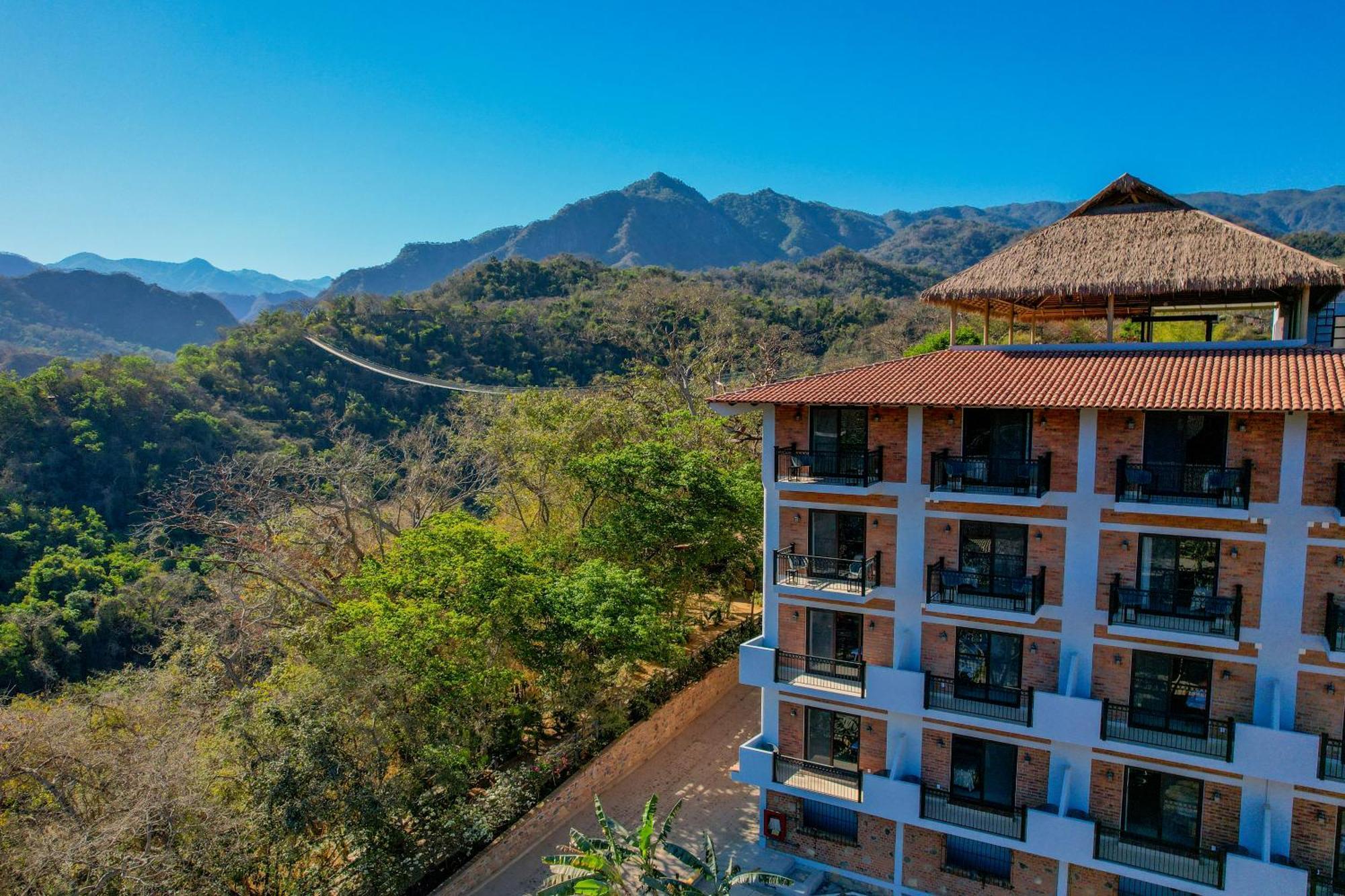 River Park Hotel Пуэрто-Вальярта Экстерьер фото